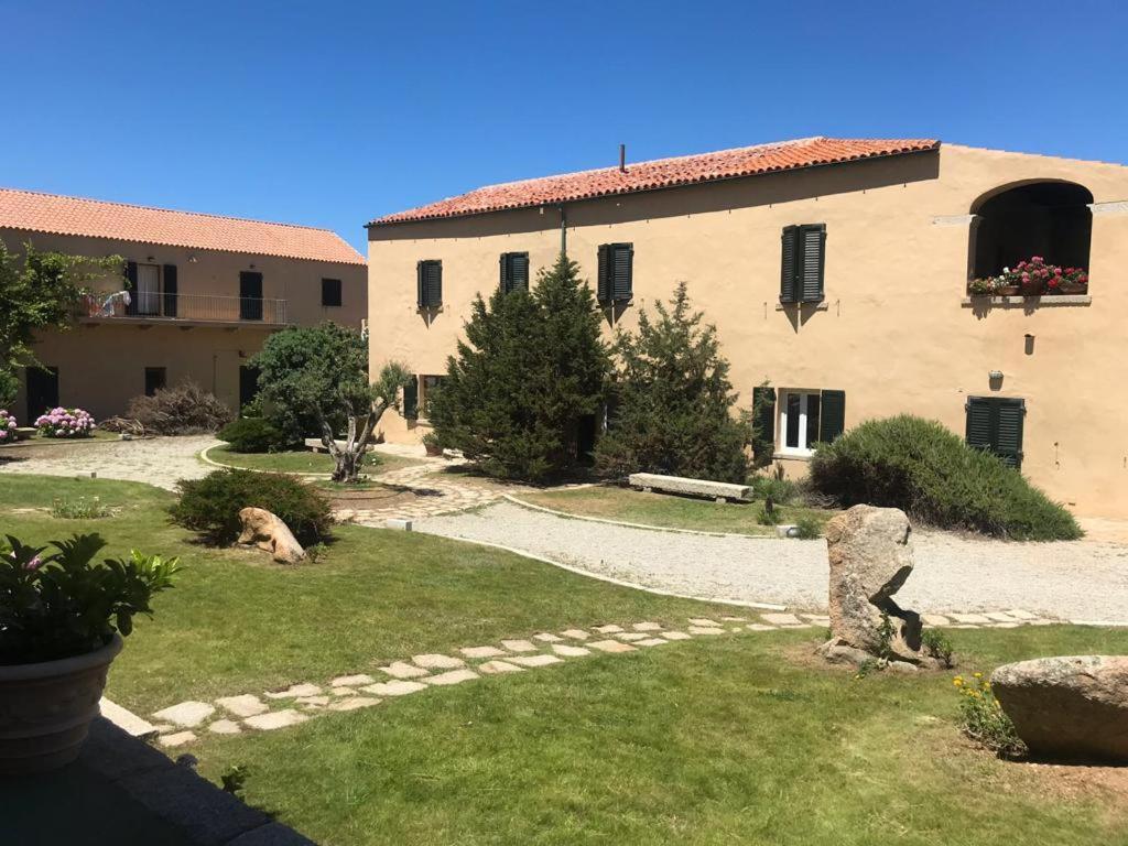 Residence Cala Francese - Case Sul Mare La Maddalena  Ngoại thất bức ảnh