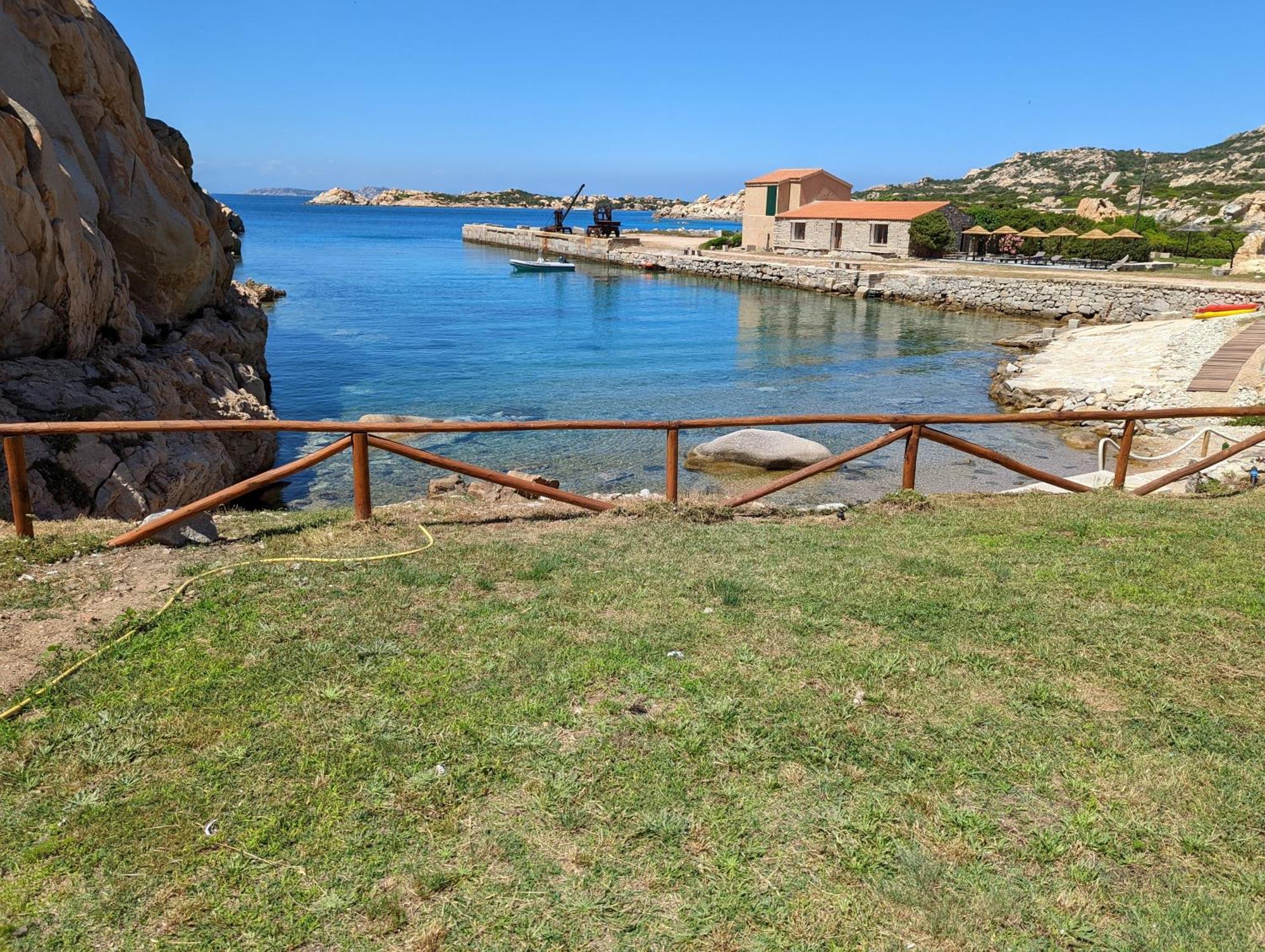 Residence Cala Francese - Case Sul Mare La Maddalena  Ngoại thất bức ảnh